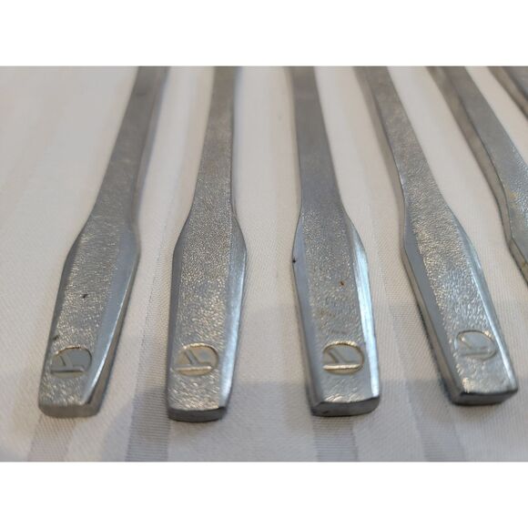 10pc Vintage Eastern Airlines Stainless Steele International Knife Set Flatware - Picture 2 of 6